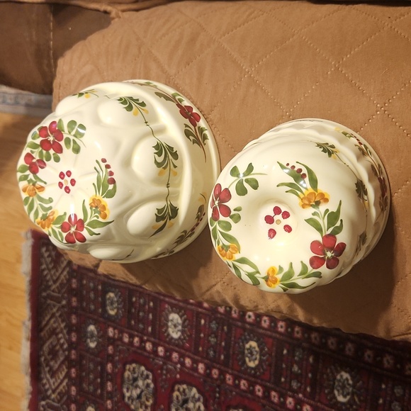 Portuguese Hand Painted Decorative Hanging Jello Molds 4x3"/5 5/8x3.8" *Crazing - Picture 5 of 9